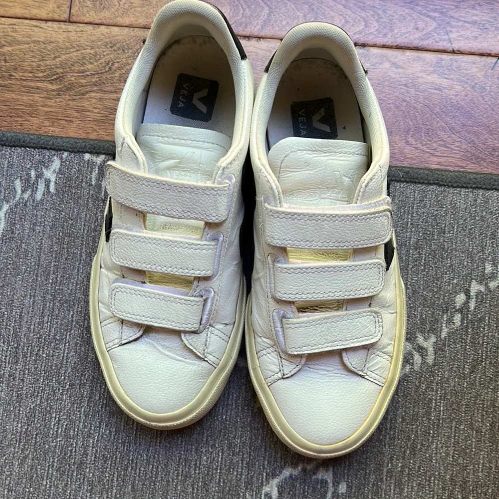 Veja Recife Rubber trimmed white sneakers